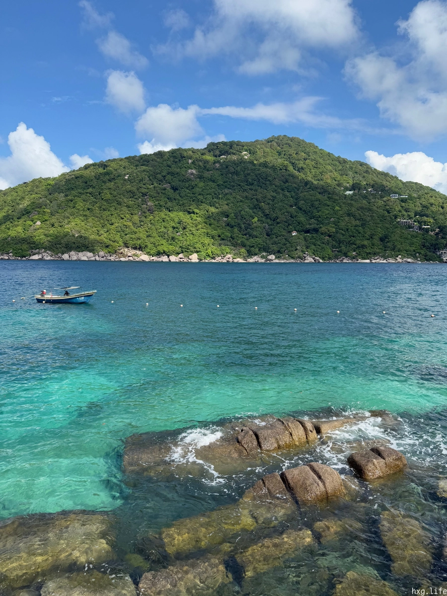 前方即涛岛，二岛相隔很近